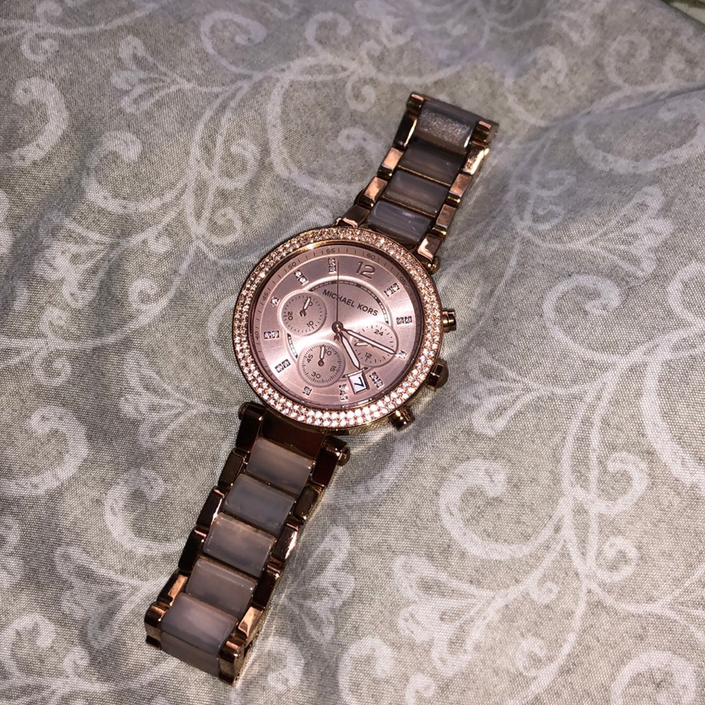 Michael Kors rose gold watch